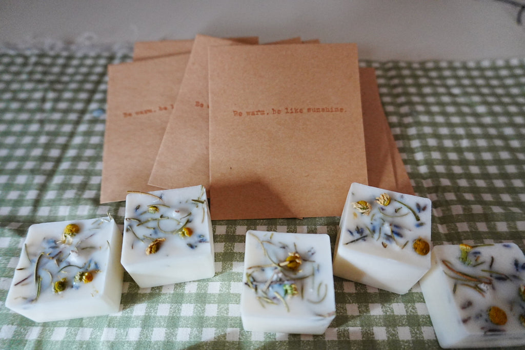 Zhé Zhō 折衷手作 | 法式慢生活｜普羅旺斯 Petite 手工花草蠟燭 | 融蠟燈蠟塊 | 手工訂製 客製化香味