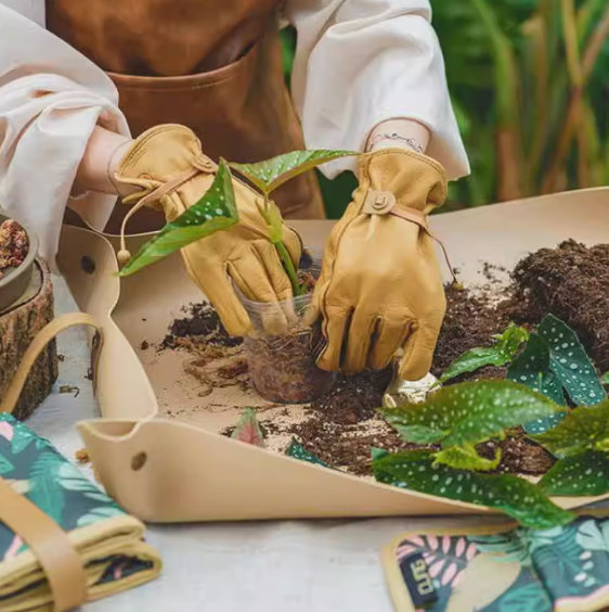 便攜卷式園藝皮革換土地墊 當個城市園藝家 卡其色